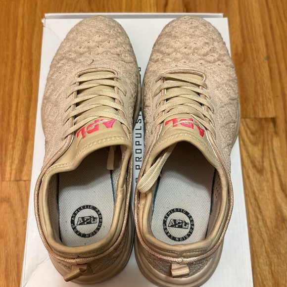 APL Techloom Phantom Sneakers - Picture 2 of 5